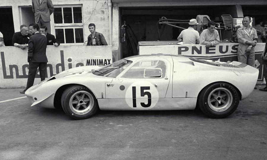  Ford GT40 (Mk I) 1965 года  (фото 3 из 66)